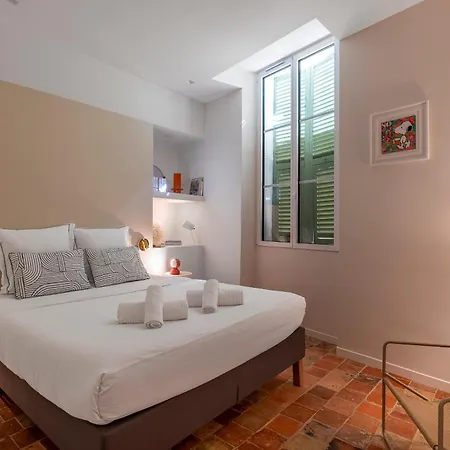 New Vieux A Cote De La Ac דירה